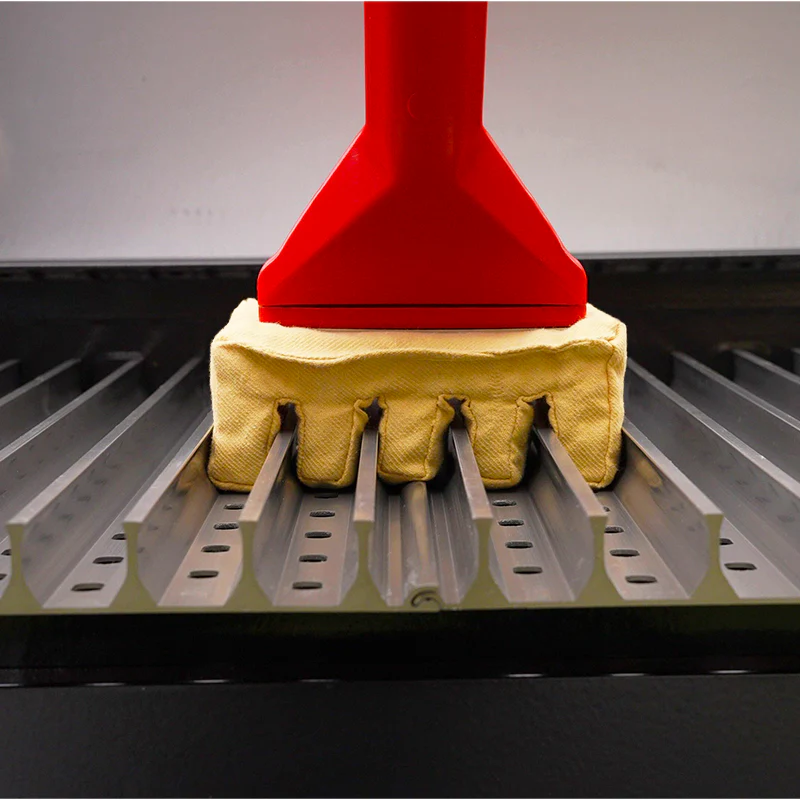 Grill Grate Brush w/ Scraper - Image 4