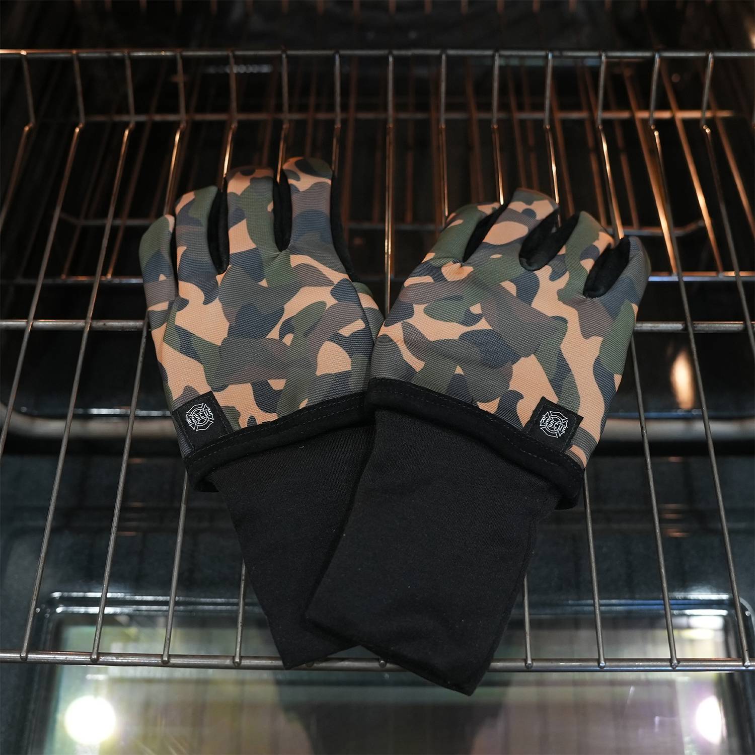 Rescue Grilling Gloves Camo Edition - Image 4